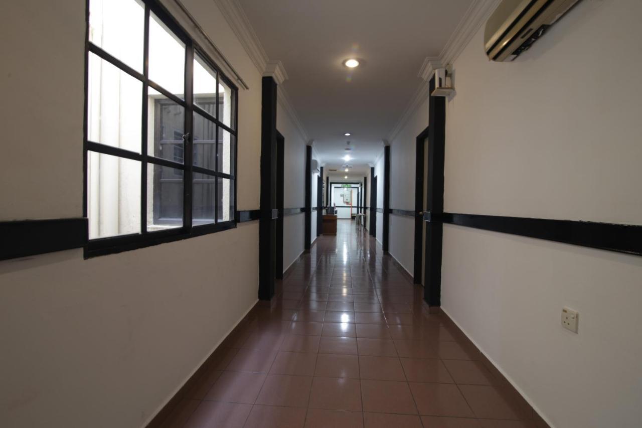 G City Hotel Teluk Intan Eksteriør bilde