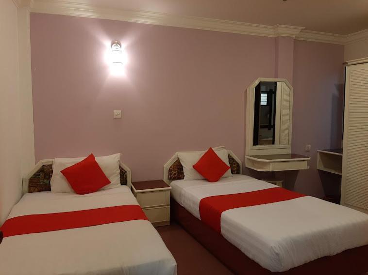G City Hotel Teluk Intan Eksteriør bilde